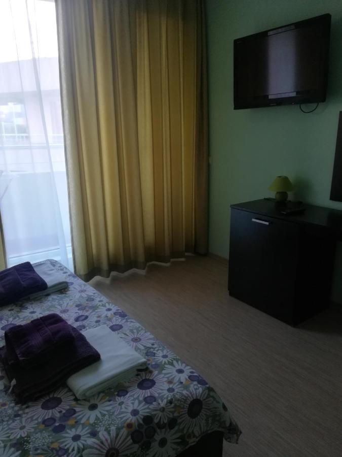 Apartments Victoria Кранево Экстерьер фото