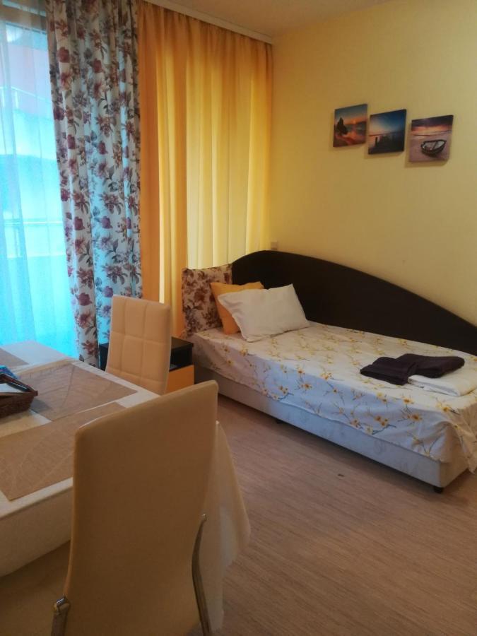 Apartments Victoria Кранево Экстерьер фото
