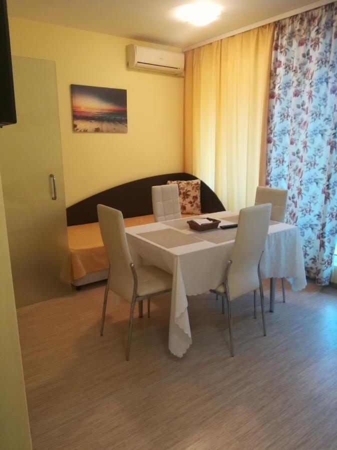 Apartments Victoria Кранево Экстерьер фото