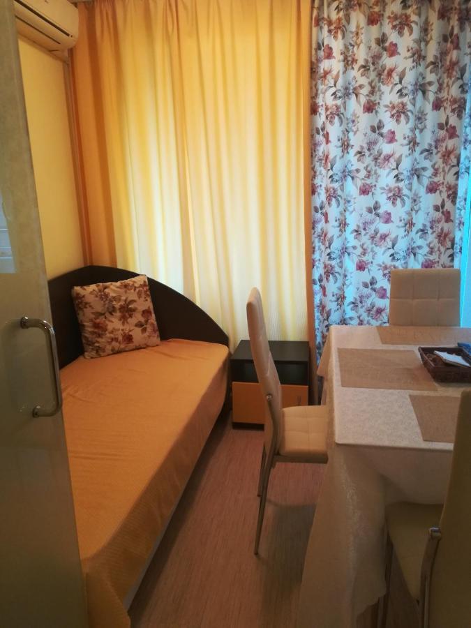 Apartments Victoria Кранево Экстерьер фото